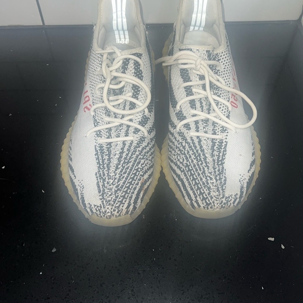 Adidas Yeezy Boost 350 V2 Zebra Sneakers